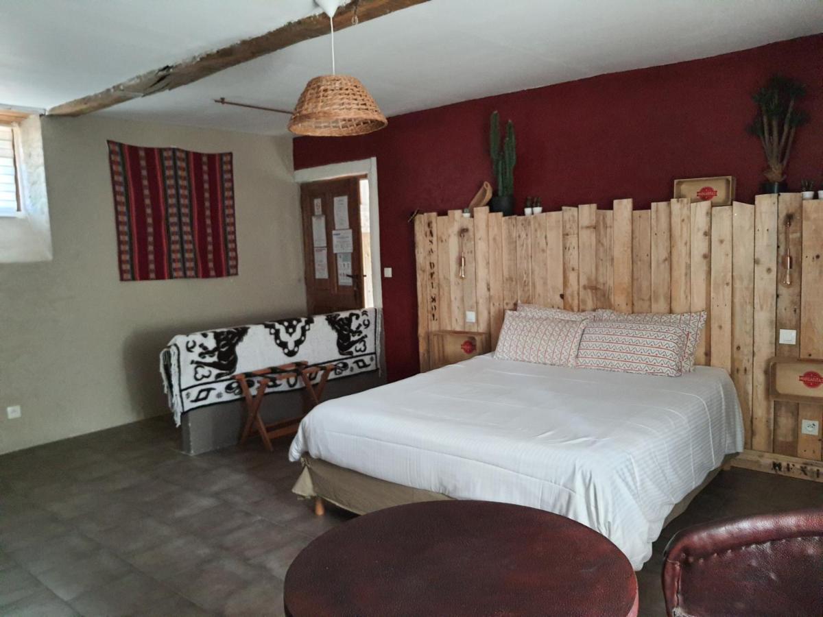 Le Mas D'Anjou Hotel Tigné Екстериор снимка